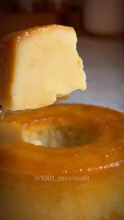 Pudim de pão com ovo, receita de Lívia Carvalho